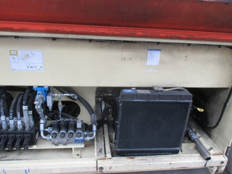 מעלית מספריים JLG Liftlux 245-12: תמונה 14