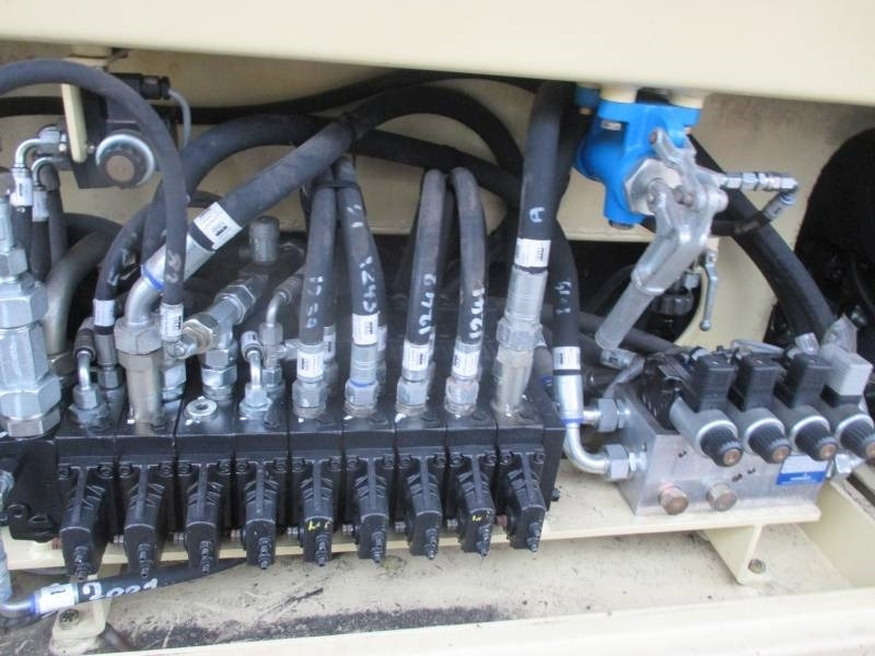 מעלית מספריים JLG Liftlux 245-12: תמונה 17