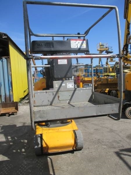 Manitou 100 VJR - מעלית תורן אנכית: תמונה 3 Manitou 100 VJR - מעלית תורן אנכית: תמונה 3