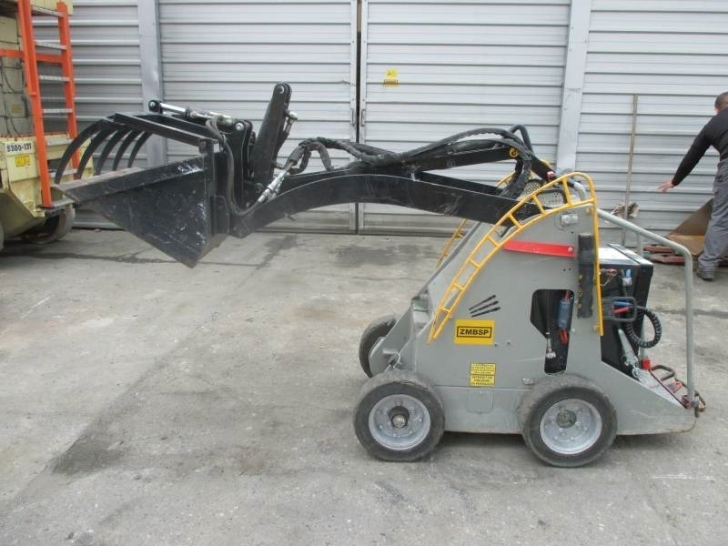 Sherpa 100 ECO - מעמיס קומפקטי: תמונה 1 Sherpa 100 ECO - מעמיס קומפקטי: תמונה 1