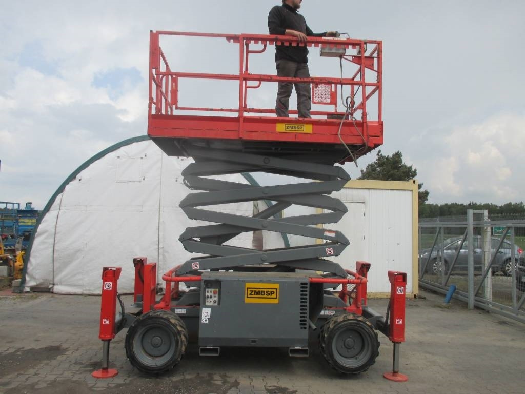 SkyJack SJ 6832 RT - מעלית מספריים: תמונה 1 SkyJack SJ 6832 RT - מעלית מספריים: תמונה 1