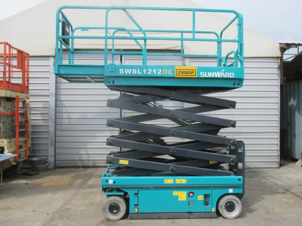 Sunward SWSL 1212 DC - מעלית מספריים: תמונה 1 Sunward SWSL 1212 DC - מעלית מספריים: תמונה 1