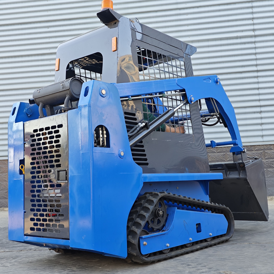 LEZUM LA670 Skid Steer Euro 5/Epa Engine Kubota Mini Small Skid Steer Loader For Sale - מעמיס היגוי החלקה: תמונה 5 LEZUM LA670 Skid Steer Euro 5/Epa Engine Kubota Mini Small Skid Steer Loader For Sale - מעמיס היגוי החלקה: תמונה 5