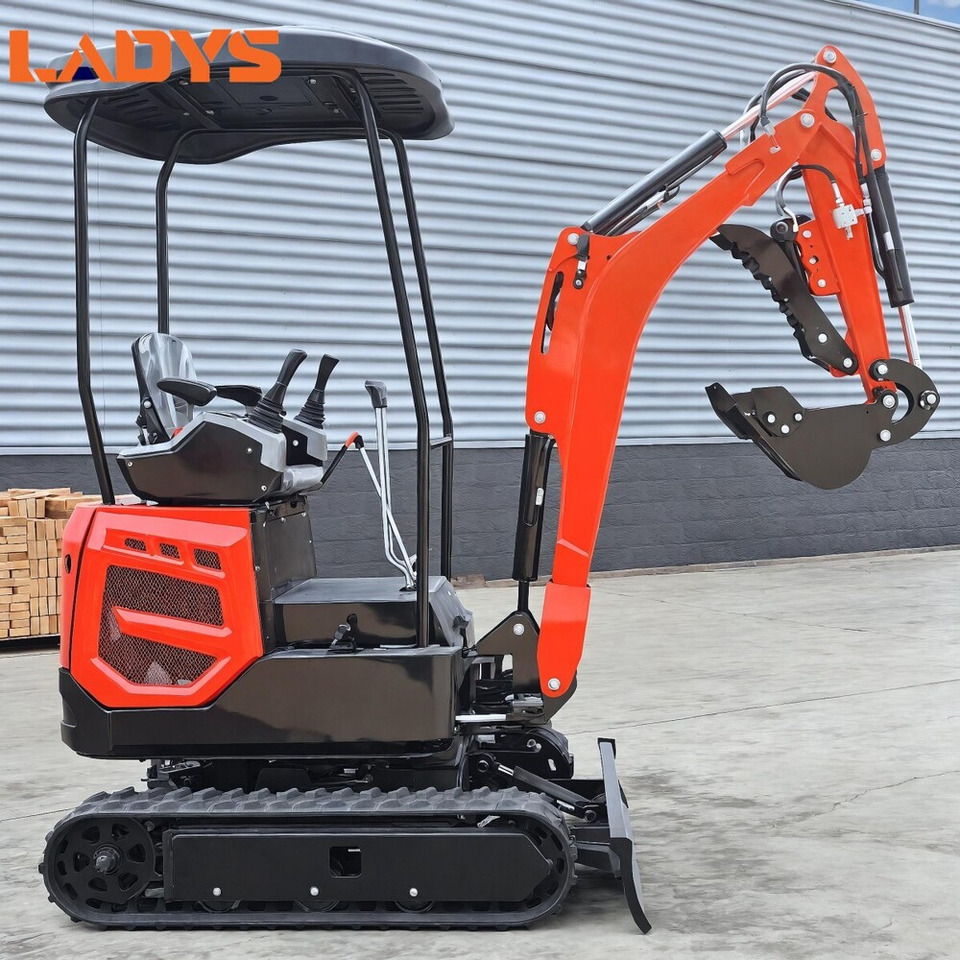 LADYS Mini Excavator Digger Miniexcavadora EPA Kubota Engine Chinese LADYS DY18 Mini Excavator For Sale With Mini Excavator Attachment Set - מיני מחפר: תמונה 4 LADYS Mini Excavator Digger Miniexcavadora EPA Kubota Engine Chinese LADYS DY18 Mini Excavator For Sale With Mini Excavator Attachment Set - מיני מחפר: תמונה 4