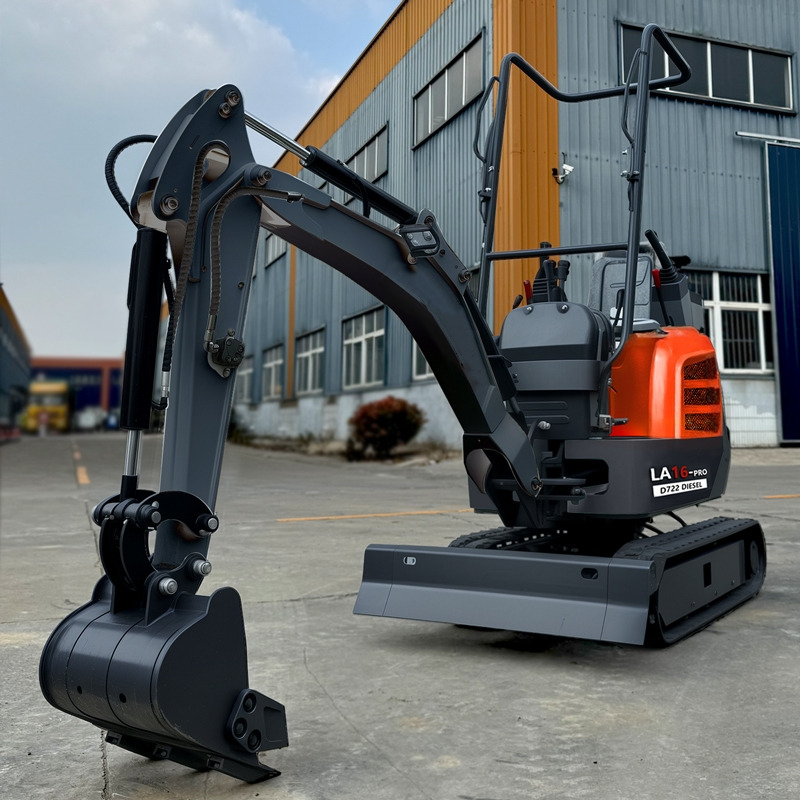 LEZUM LA16Pro Mini Excavator Digger Miniexcavadora EPA Kubota Engine Mini Excavator For Sale With Mini Excavator Attachment Set - מיני מחפר: תמונה 1 LEZUM LA16Pro Mini Excavator Digger Miniexcavadora EPA Kubota Engine Mini Excavator For Sale With Mini Excavator Attachment Set - מיני מחפר: תמונה 1