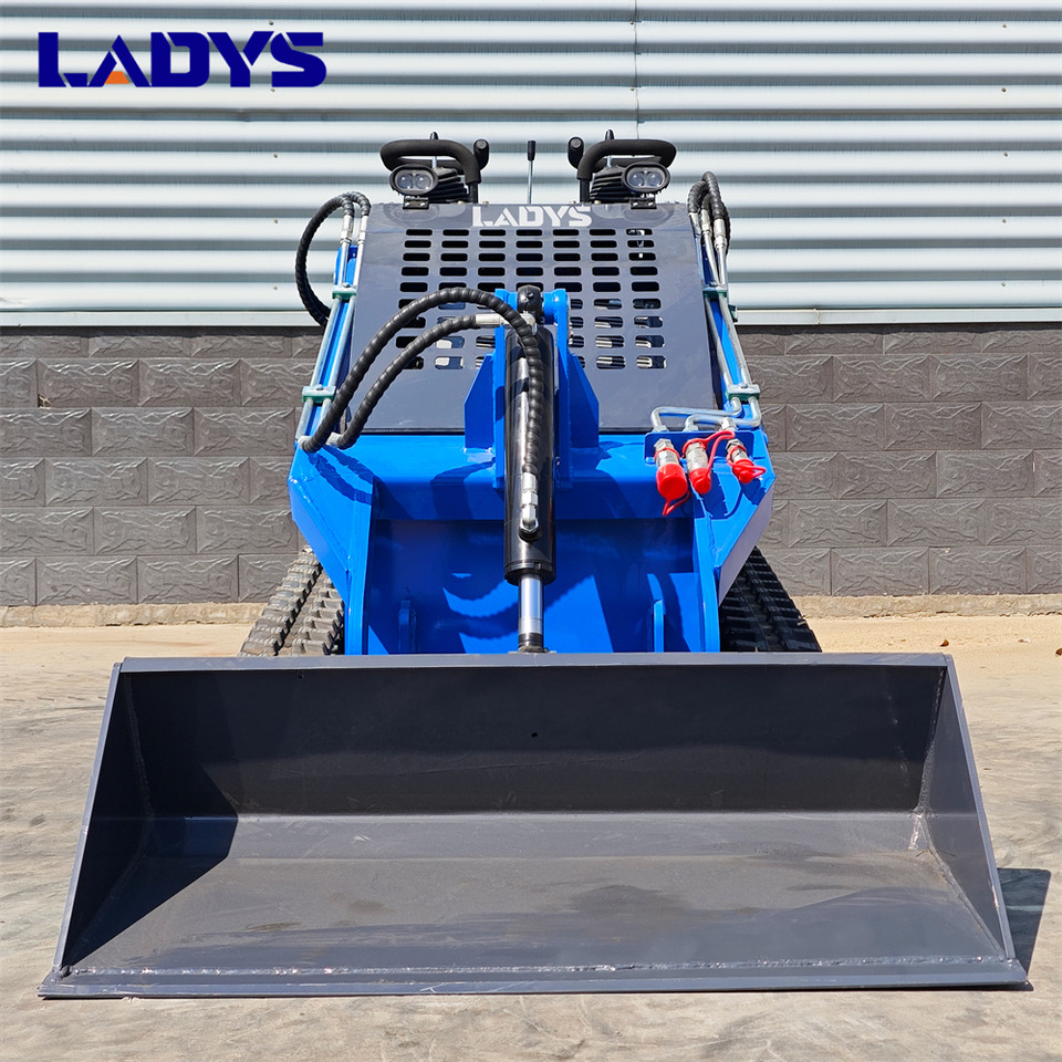 LADYS Free Shipping LA380 Mini Skid Steer Loader Compact Track Diesel Cheap Mini Skid Steer Loader For Sale With Mini Skid Steer Attachments 4 In 1 Bucket - מעמיס היגוי החלקה: תמונה 5 LADYS Free Shipping LA380 Mini Skid Steer Loader Compact Track Diesel Cheap Mini Skid Steer Loader For Sale With Mini Skid Steer Attachments 4 In 1 Bucket - מעמיס היגוי החלקה: תמונה 5