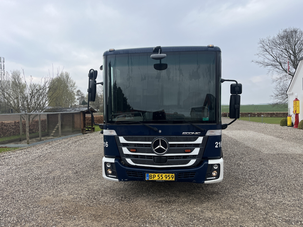 Mercedes Benz Econic 2630 2 camper - משאית אשפה: תמונה 2 Mercedes Benz Econic 2630 2 camper - משאית אשפה: תמונה 2