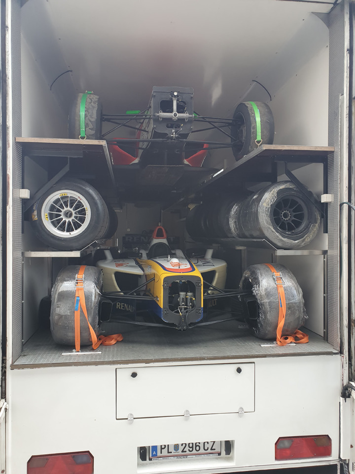 Racetransporter Achleitner 2 SNK 25 - סמיטריילר בהובלה אוטומטית: תמונה 4 Racetransporter Achleitner 2 SNK 25 - סמיטריילר בהובלה אוטומטית: תמונה 4