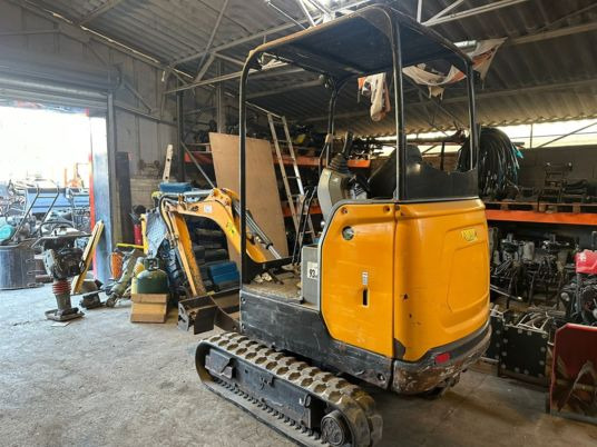 Bobcat E17 à 14 900 € HT - מיני מחפר: תמונה 4 Bobcat E17 à 14 900 € HT - מיני מחפר: תמונה 4