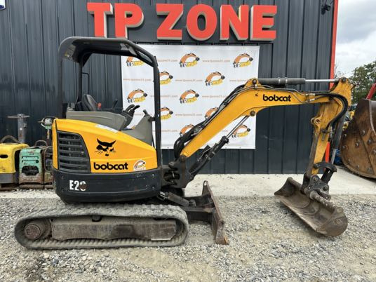 Bobcat E26 à 18900 € HT - מיני מחפר: תמונה 1 Bobcat E26 à 18900 € HT - מיני מחפר: תמונה 1