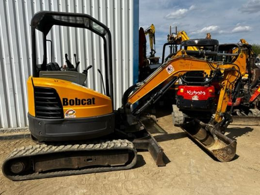 Bobcat E26 - מיני מחפר: תמונה 1 Bobcat E26 - מיני מחפר: תמונה 1