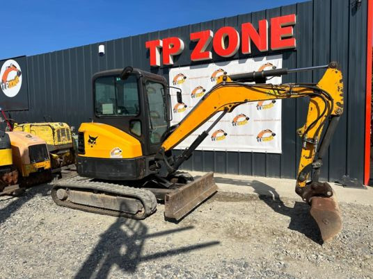 Bobcat E35 Cabine à 20900 € HT - מיני מחפר: תמונה 1 Bobcat E35 Cabine à 20900 € HT - מיני מחפר: תמונה 1