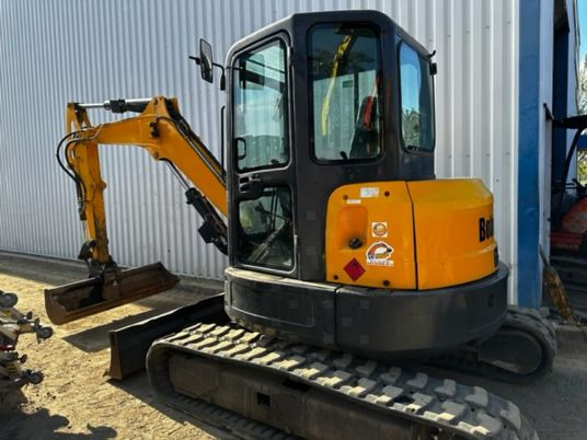 Bobcat E50 - מיני מחפר: תמונה 2 Bobcat E50 - מיני מחפר: תמונה 2
