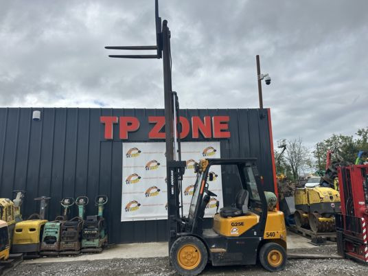 Doosan G25E à 10500 € HT - מלגזת LPG: תמונה 2 Doosan G25E à 10500 € HT - מלגזת LPG: תמונה 2