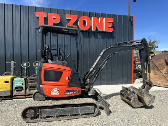 Eurocomach ES25ZT Canopy - מיני מחפר: תמונה 1 Eurocomach ES25ZT Canopy - מיני מחפר: תמונה 1