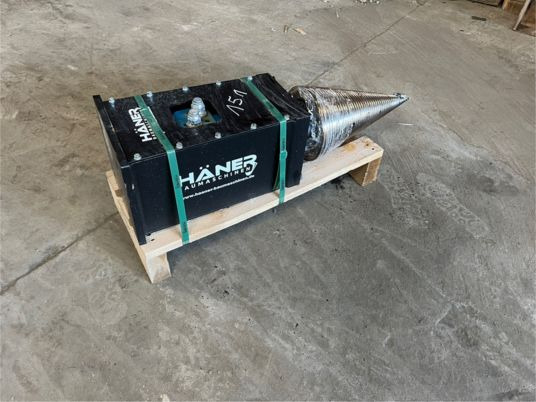 Fendeuse à bois pour pelle de 3T à 7T - מבקעת עצים: תמונה 2 Fendeuse à bois pour pelle de 3T à 7T - מבקעת עצים: תמונה 2