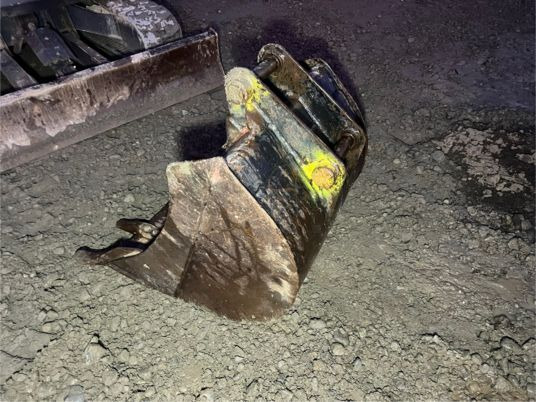 Godet de terrassement jcb - axe 45 mm - דלי מחפר: תמונה 4 Godet de terrassement jcb - axe 45 mm - דלי מחפר: תמונה 4