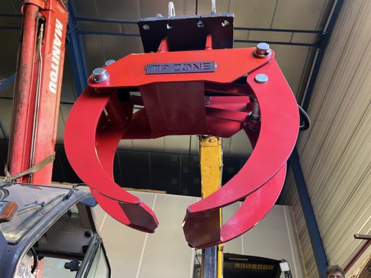 Grappin forestier - מכונת אחיזה: תמונה 1 Grappin forestier - מכונת אחיזה: תמונה 1