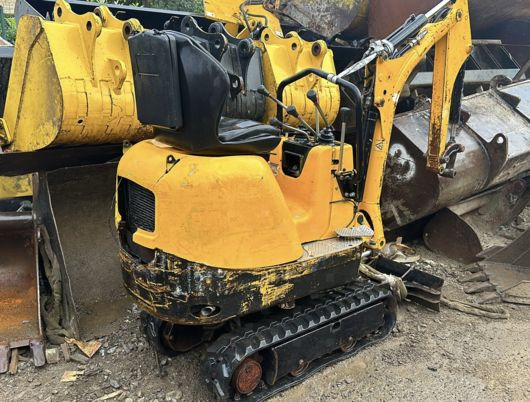 JCB 8008 CTS à 5900€ HT - מיני מחפר: תמונה 3 JCB 8008 CTS à 5900€ HT - מיני מחפר: תמונה 3