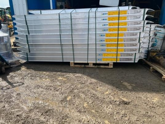 Rampes de chargement Alu - רמפת העמסה: תמונה 1 Rampes de chargement Alu - רמפת העמסה: תמונה 1