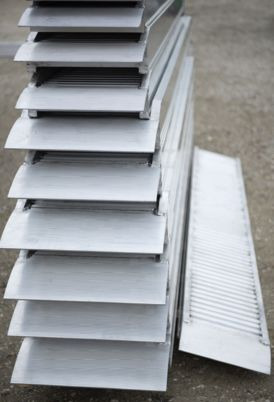 Rampes de chargement aluminium - רמפת העמסה: תמונה 2 Rampes de chargement aluminium - רמפת העמסה: תמונה 2