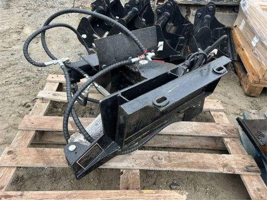 Rogneuse de souches pour minichargeur - מטחנת גדמים: תמונה 4 Rogneuse de souches pour minichargeur - מטחנת גדמים: תמונה 4