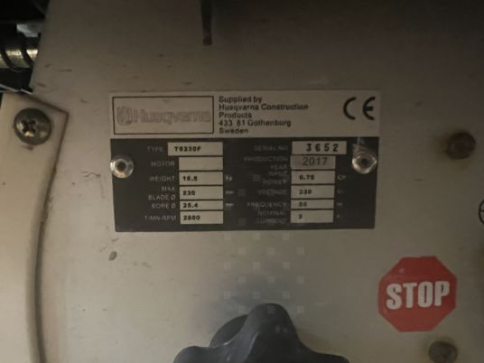 SCIE DE CARRELAGE HUSQVARNA TS230F - כלי/ ציוד: תמונה 5 SCIE DE CARRELAGE HUSQVARNA TS230F - כלי/ ציוד: תמונה 5