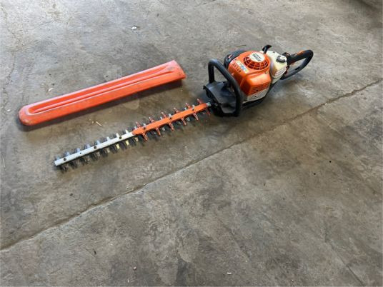 Taille haies thermique STIHL HS 82 R - ציוד לגינה: תמונה 2 Taille haies thermique STIHL HS 82 R - ציוד לגינה: תמונה 2