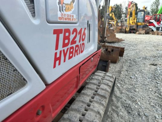Takeuchi TB216 HYBRID à 18500€ ht - מיני מחפר: תמונה 5 Takeuchi TB216 HYBRID à 18500€ ht - מיני מחפר: תמונה 5