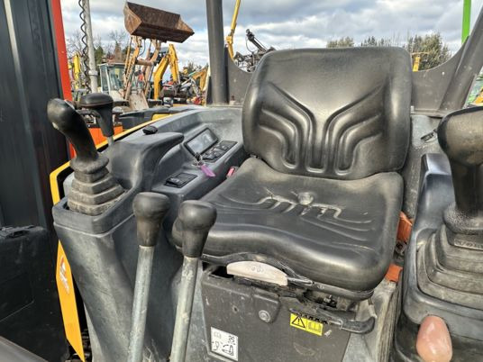 Volvo ECR25D à 22 500 € HT - מיני מחפר: תמונה 5 Volvo ECR25D à 22 500 € HT - מיני מחפר: תמונה 5