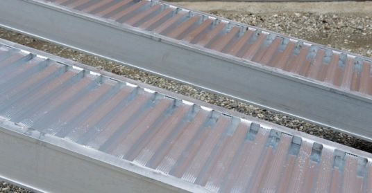 Rampes de chargement en alu neuves - רמפת העמסה: תמונה 2 Rampes de chargement en alu neuves - רמפת העמסה: תמונה 2