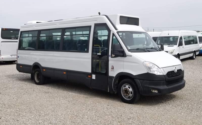 Iveco Daily 23 *NOWY SILNIK* 2 SZTUKI*, klima, winda - אוטובוס פרברים: תמונה 1 Iveco Daily 23 *NOWY SILNIK* 2 SZTUKI*, klima, winda - אוטובוס פרברים: תמונה 1