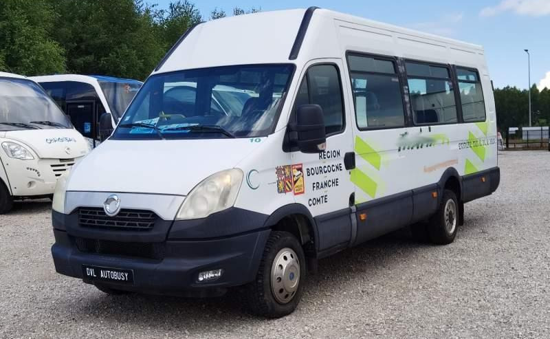 Iveco Daily 23 miejsca, KLIMA, WEBASTO - אוטובוס פרברים: תמונה 2 Iveco Daily 23 miejsca, KLIMA, WEBASTO - אוטובוס פרברים: תמונה 2