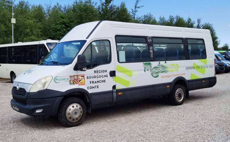 Iveco Daily 23 miejsca, KLIMA, WEBASTO - אוטובוס פרברים: תמונה 3 Iveco Daily 23 miejsca, KLIMA, WEBASTO - אוטובוס פרברים: תמונה 3