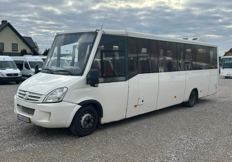 Iveco Daily Kutsenits 2011 Rossero, Prodig - מיניבוס, כלי רכב מסחרי לנוסעים: תמונה 2 Iveco Daily Kutsenits 2011 Rossero, Prodig - מיניבוס, כלי רכב מסחרי לנוסעים: תמונה 2