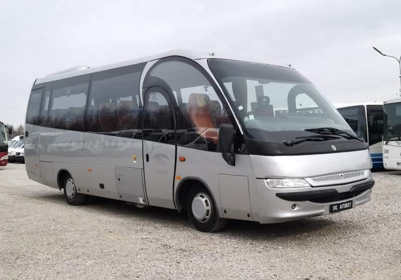Iveco Indcar Mago 33 *klima* - אוטובוס פרברים: תמונה 1 Iveco Indcar Mago 33 *klima* - אוטובוס פרברים: תמונה 1