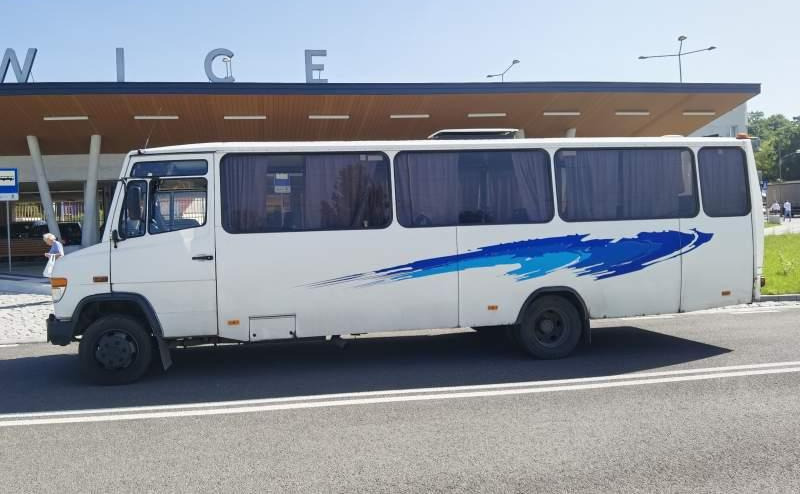Mercedes-Benz Vario 815D 39+14 - אוטובוס פרברים: תמונה 3 Mercedes-Benz Vario 815D 39+14 - אוטובוס פרברים: תמונה 3
