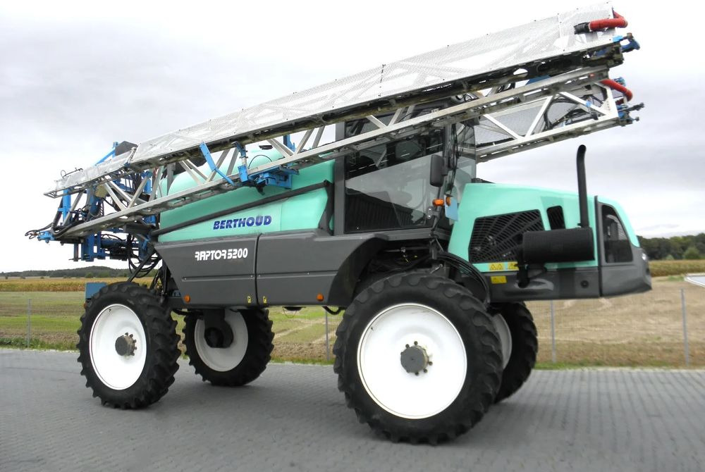 Berthoud Raptor 5200 2012 Rok, 36M, H-145cm, GPS, Nie Malowany, Stan Bardzo Dobry - מרסס: תמונה 3 Berthoud Raptor 5200 2012 Rok, 36M, H-145cm, GPS, Nie Malowany, Stan Bardzo Dobry - מרסס: תמונה 3