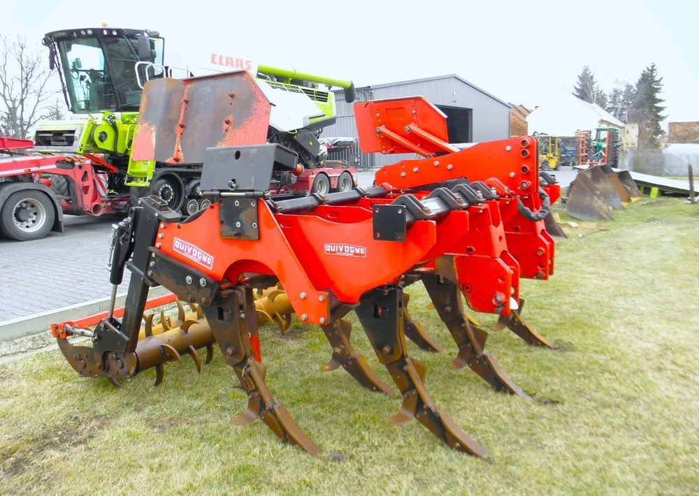 Inny Quivogne 3 metry Głębosz 2014 Rok , Stan Idealny - ציוד עיבוד קרקע: תמונה 4 Inny Quivogne 3 metry Głębosz 2014 Rok , Stan Idealny - ציוד עיבוד קרקע: תמונה 4