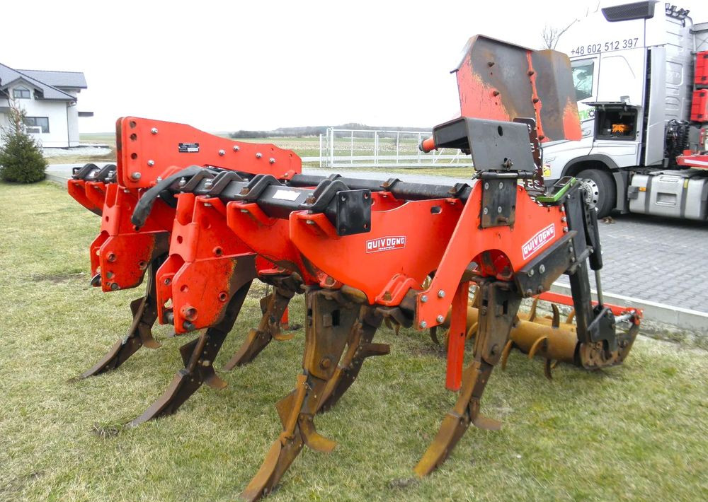 Inny Quivogne 3 metry Głębosz 2014 Rok , Stan Idealny - ציוד עיבוד קרקע: תמונה 3 Inny Quivogne 3 metry Głębosz 2014 Rok , Stan Idealny - ציוד עיבוד קרקע: תמונה 3