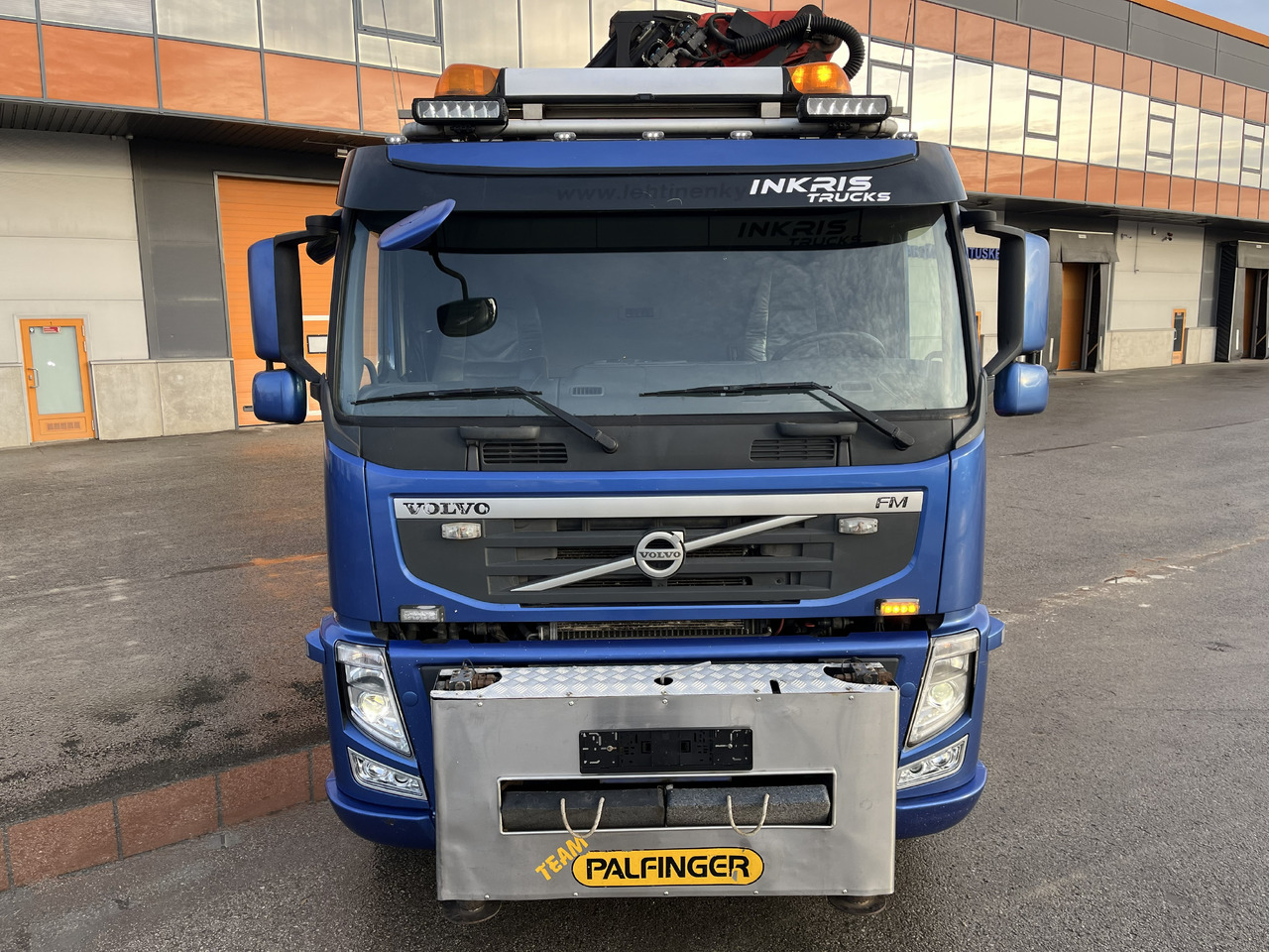 VOLVO FM 500 8X4 + Crane Palfinger PK53002SH YEAR 2016 + JIB PJ125 - משאית מנוף: תמונה 3 VOLVO FM 500 8X4 + Crane Palfinger PK53002SH YEAR 2016 + JIB PJ125 - משאית מנוף: תמונה 3