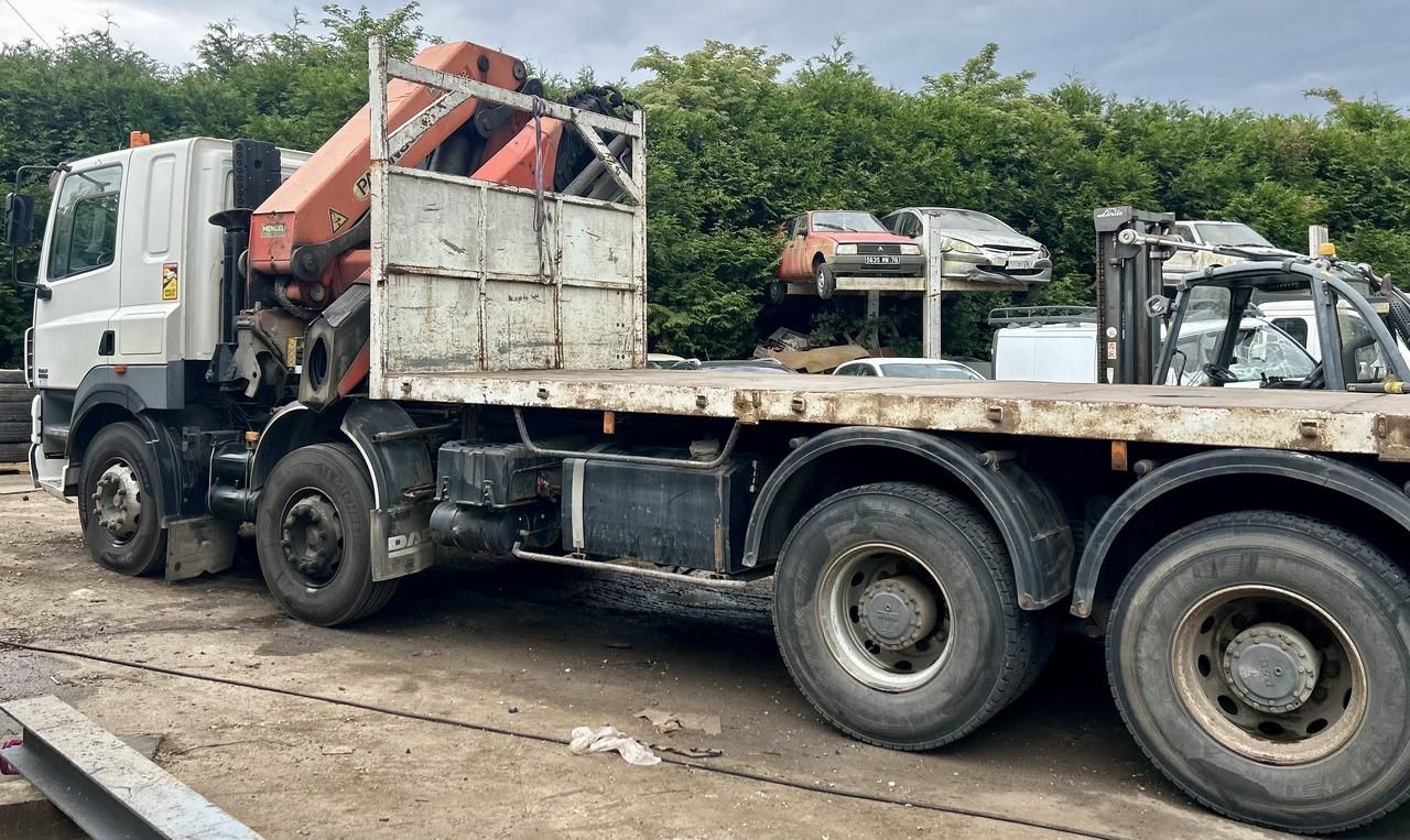 DAF Cf85 380 8x4 plateau grue Palfinger pk44002 - משאית צד נופל/ שטוחה, משאית מנוף: תמונה 4 DAF Cf85 380 8x4 plateau grue Palfinger pk44002 - משאית צד נופל/ שטוחה, משאית מנוף: תמונה 4