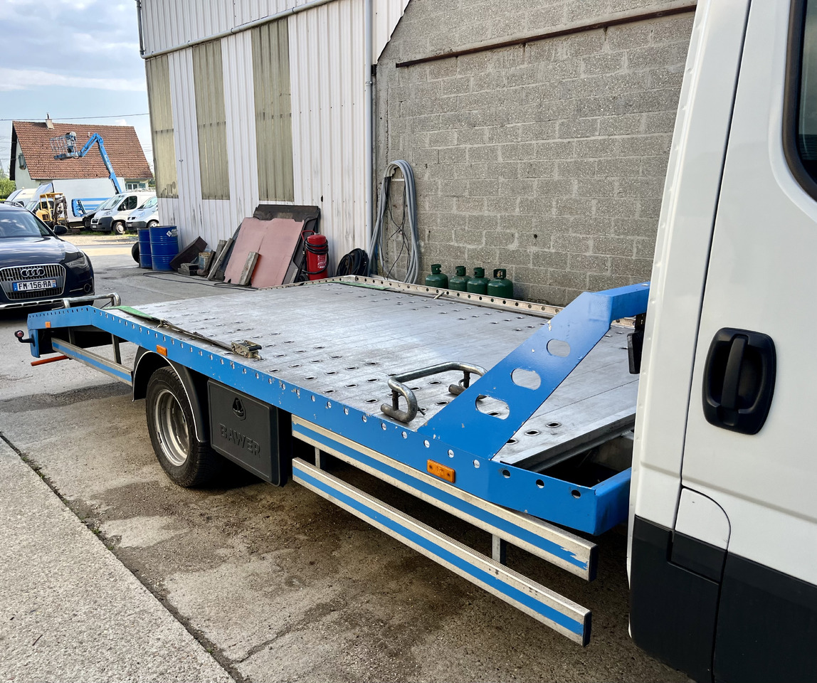 Iveco Daily 35-180 plateau dépannage dépanneuse porte voiture - כלי רכב מסחרי במיטה שטוחה: תמונה 4 Iveco Daily 35-180 plateau dépannage dépanneuse porte voiture - כלי רכב מסחרי במיטה שטוחה: תמונה 4