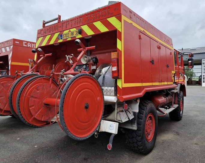 RENAULT M210 4x4 FPT HR 3500L - משאית אש: תמונה 3 RENAULT M210 4x4 FPT HR 3500L - משאית אש: תמונה 3