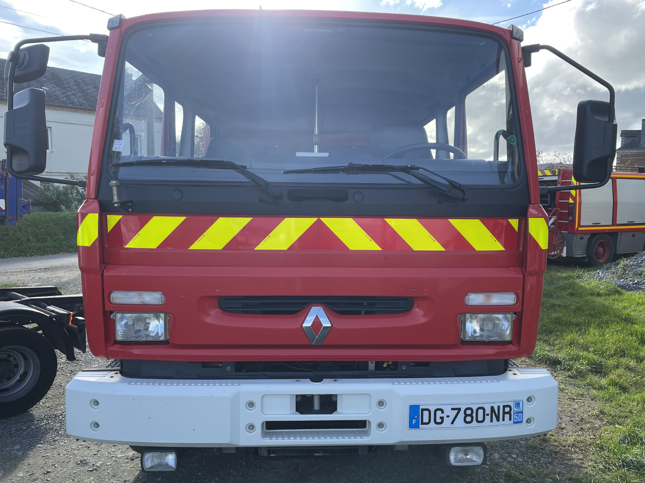 Renault Midliner m210 fpt fourgon pompe tonne - משאית אש: תמונה 3 Renault Midliner m210 fpt fourgon pompe tonne - משאית אש: תמונה 3