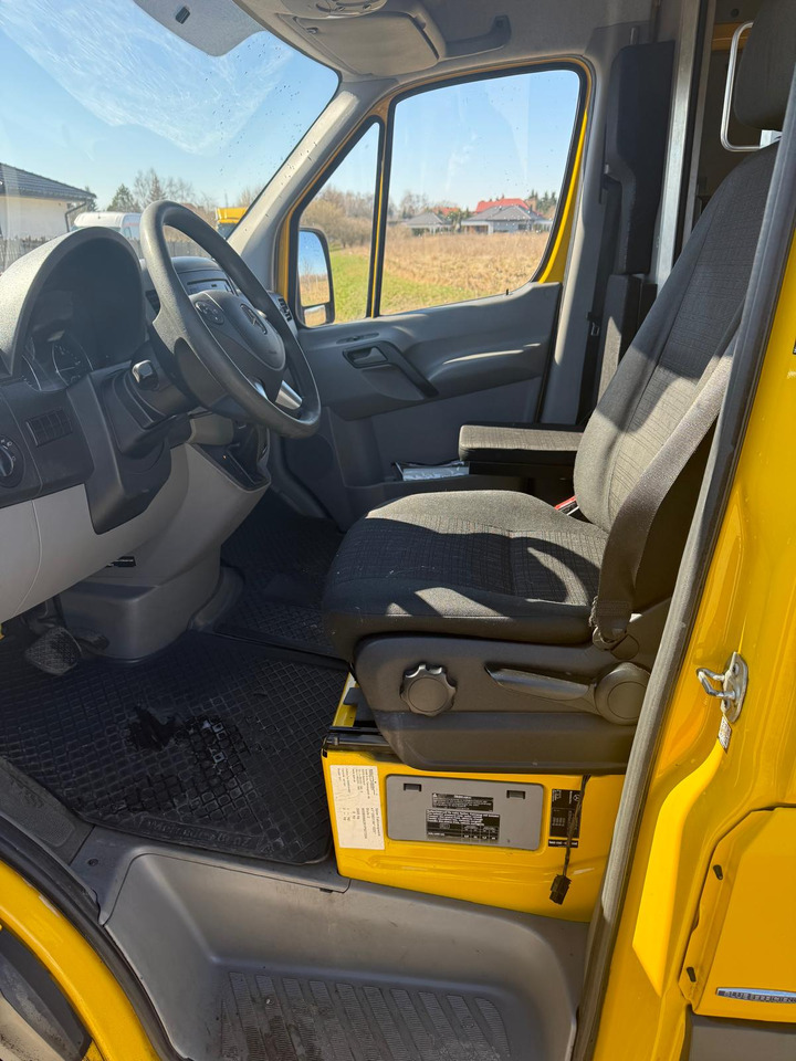 כלי רכב מסחרי עם לוח Mercedes Sprinter 314 CDI: תמונה 17