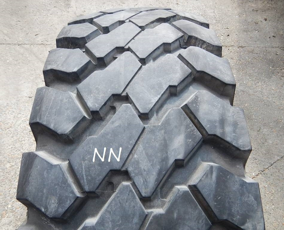 Continental 14.00R20 HCS - USED NN 95%  - צמיג עבור משאית: תמונה 2 Continental 14.00R20 HCS - USED NN 95%  - צמיג עבור משאית: תמונה 2