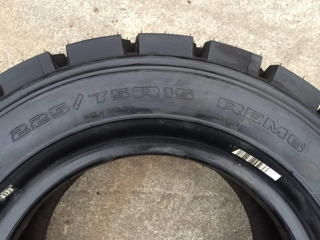 Double Coin 225/75R15 REM6 - NEW - צמיג: תמונה 4 Double Coin 225/75R15 REM6 - NEW - צמיג: תמונה 4
