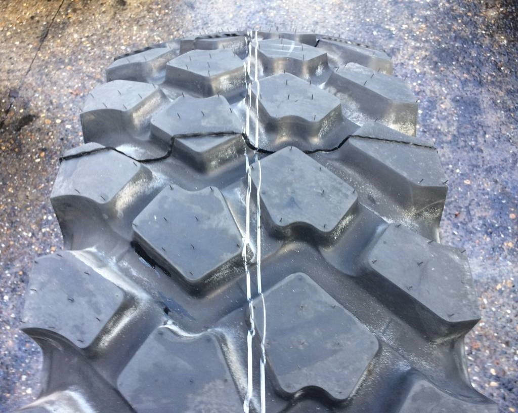 Michelin 16.00R20 XZL - NEW (DEMO) - צמיג עבור משאית: תמונה 2 Michelin 16.00R20 XZL - NEW (DEMO) - צמיג עבור משאית: תמונה 2