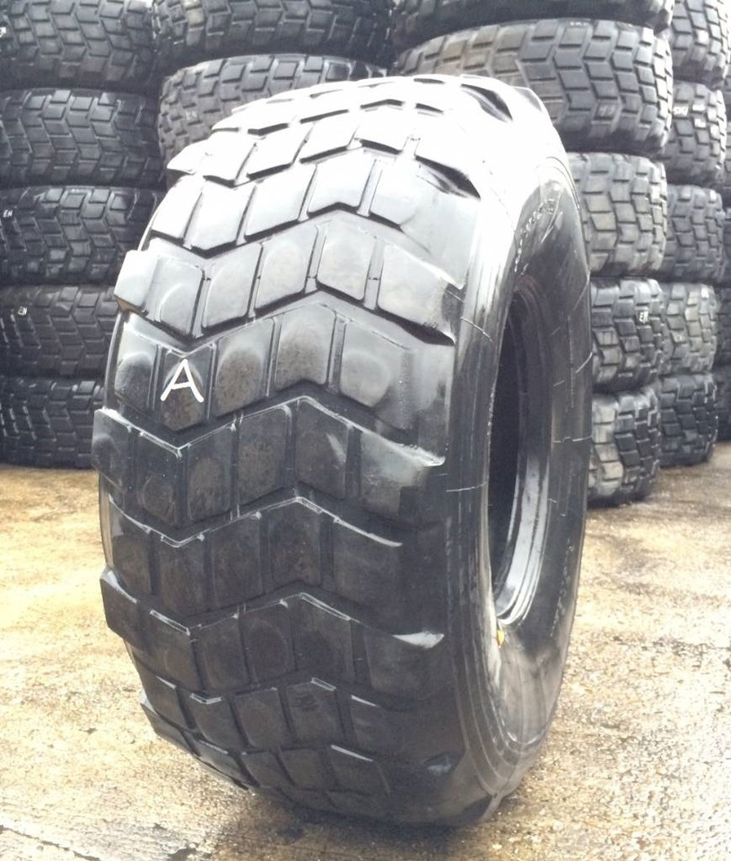Michelin 525/65R20.5 XS - USED A 40% - צמיג עבור מכונה חקלאית: תמונה 1 Michelin 525/65R20.5 XS - USED A 40% - צמיג עבור מכונה חקלאית: תמונה 1